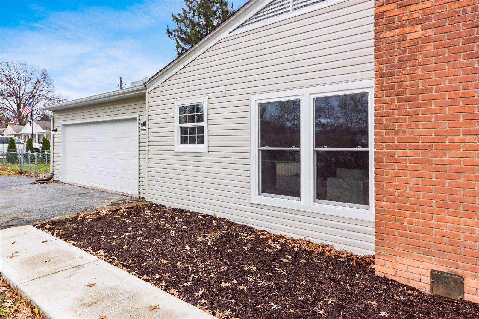 1120 Morning Street, Worthington, OH 43085