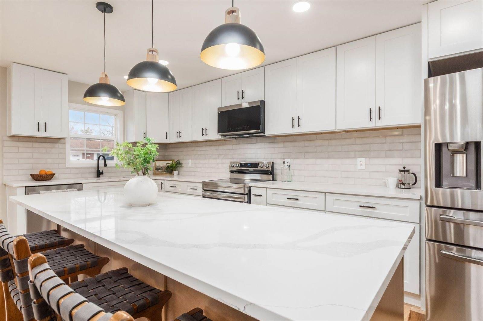 1120 Morning Street, Worthington, OH 43085