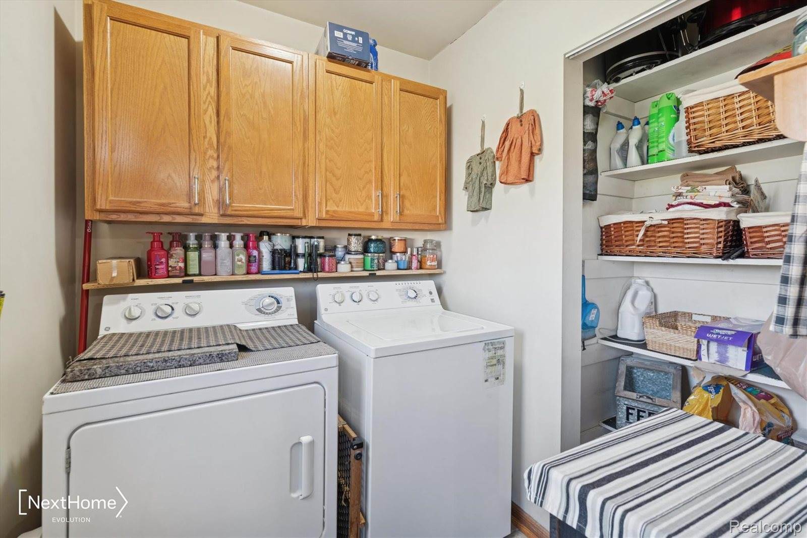 7010 Oakville Waltz Road, SumpterTownship_Wayne, MI 48117