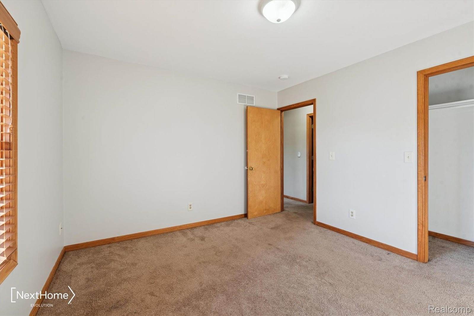 7010 Oakville Waltz Road, SumpterTownship_Wayne, MI 48117