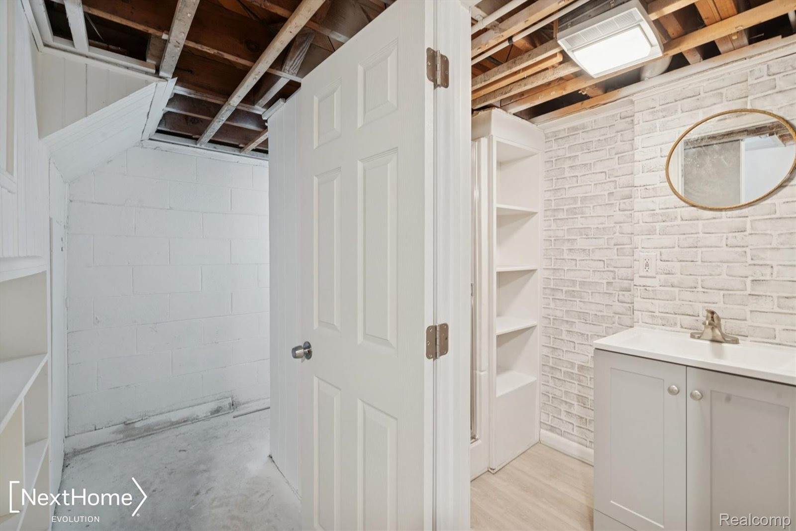 1969 Regina Avenue, LincolnParkCity_Wayne, MI 48146