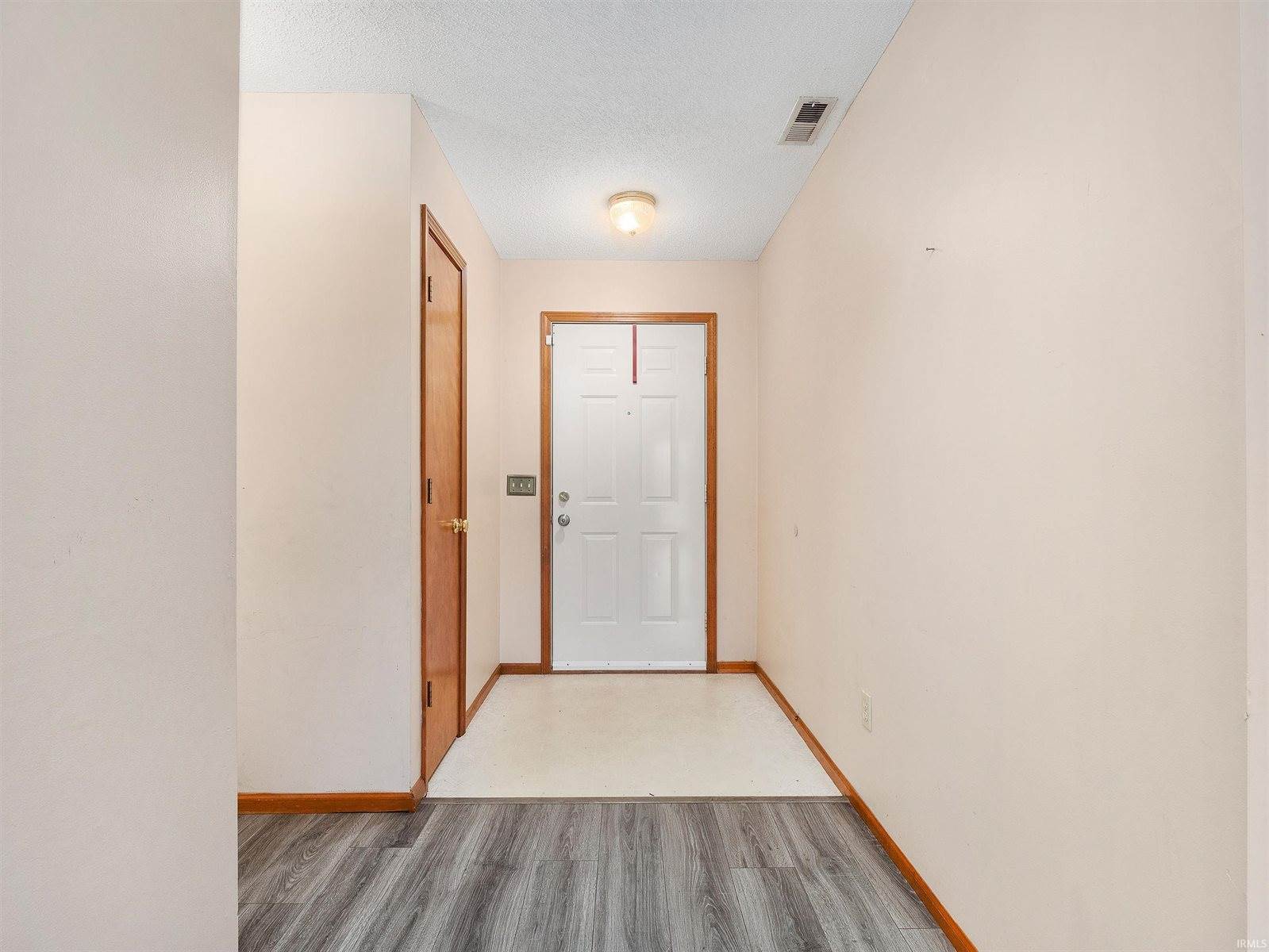 5514 Senna Drive, Fort Wayne, IN 46804