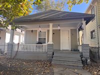 216 SE Lake St, Topeka, KS 66607