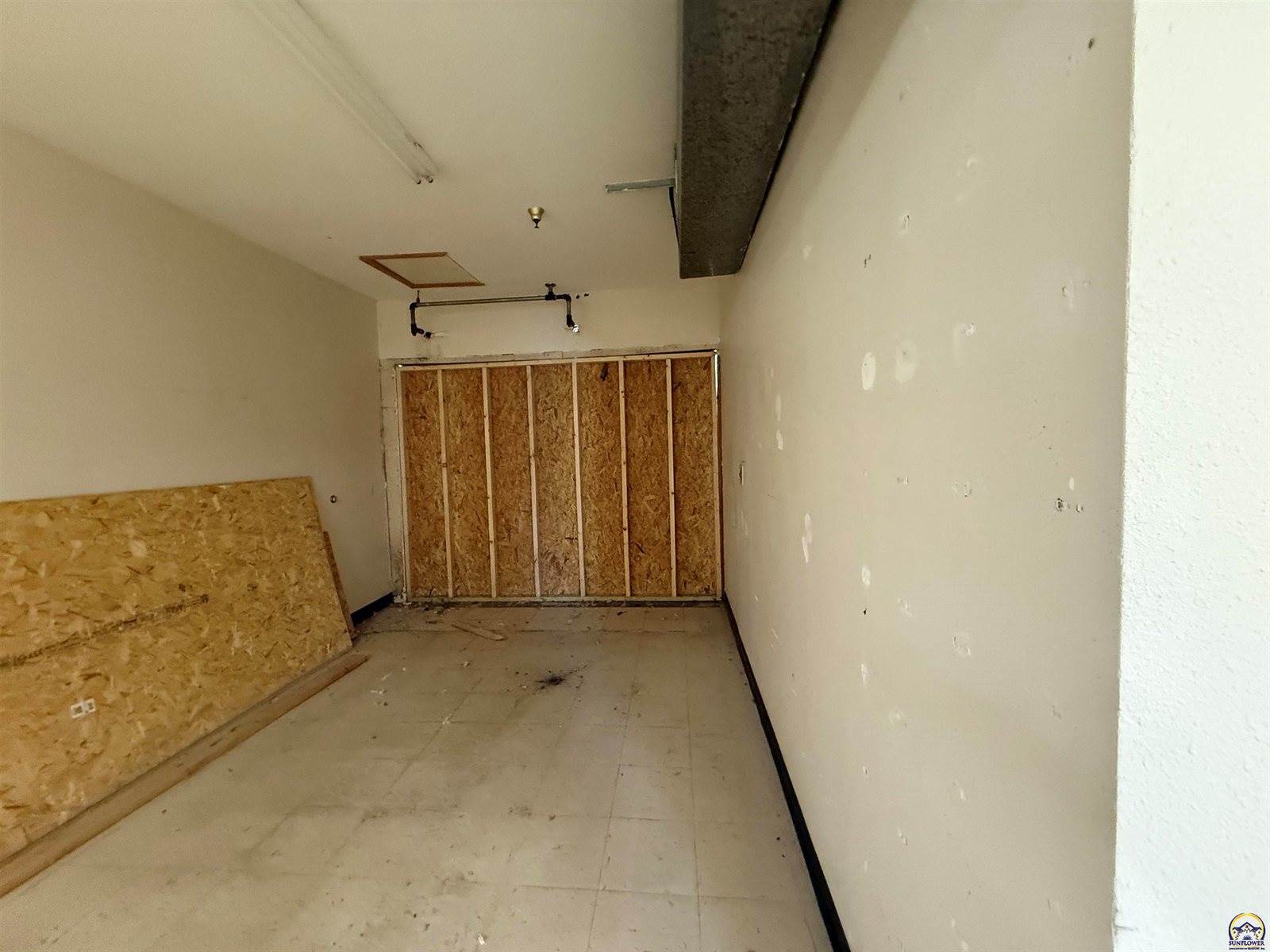 128 South Pearson Ave., Waverly, KS 66871