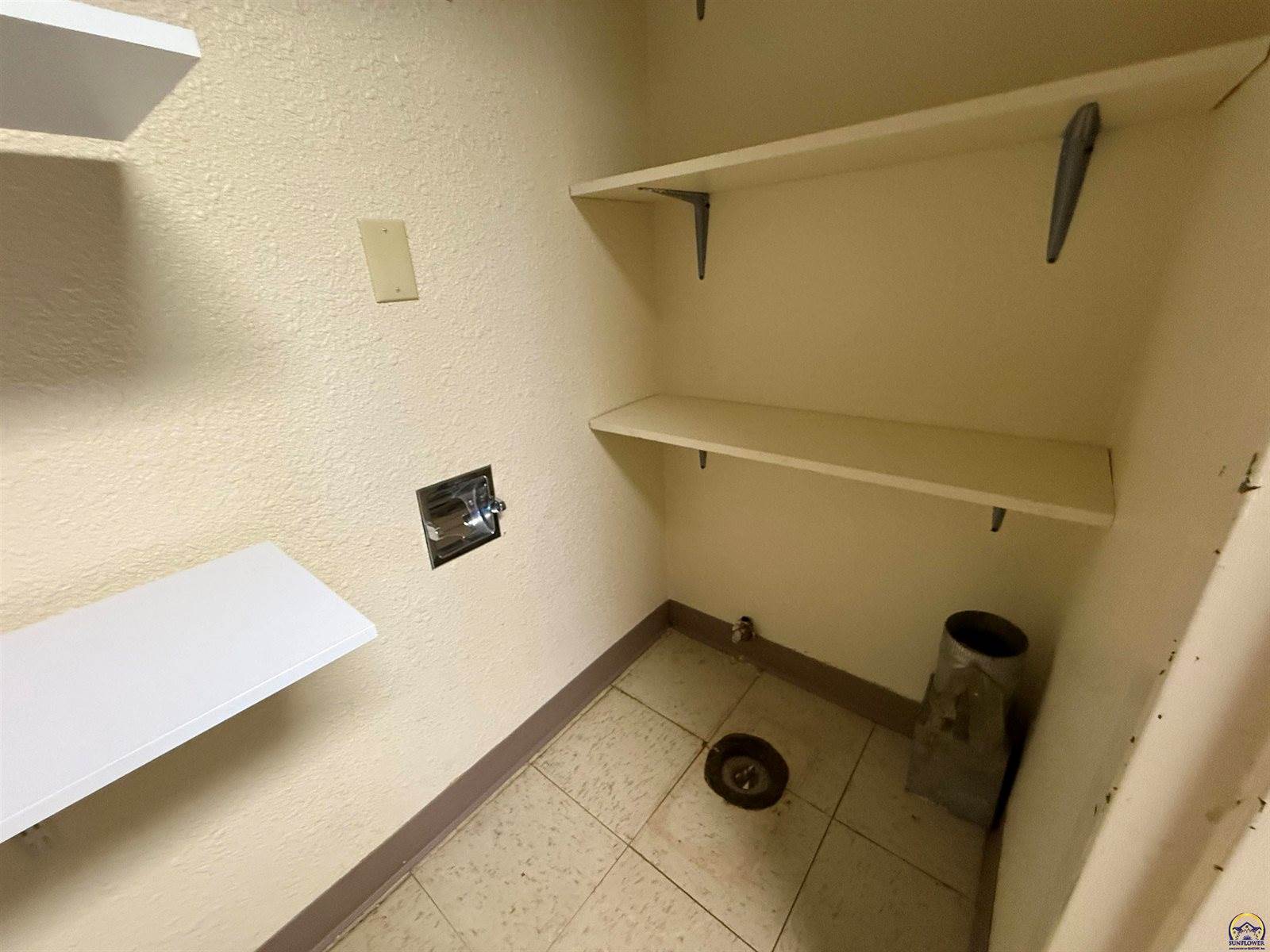 128 South Pearson Ave., Waverly, KS 66871