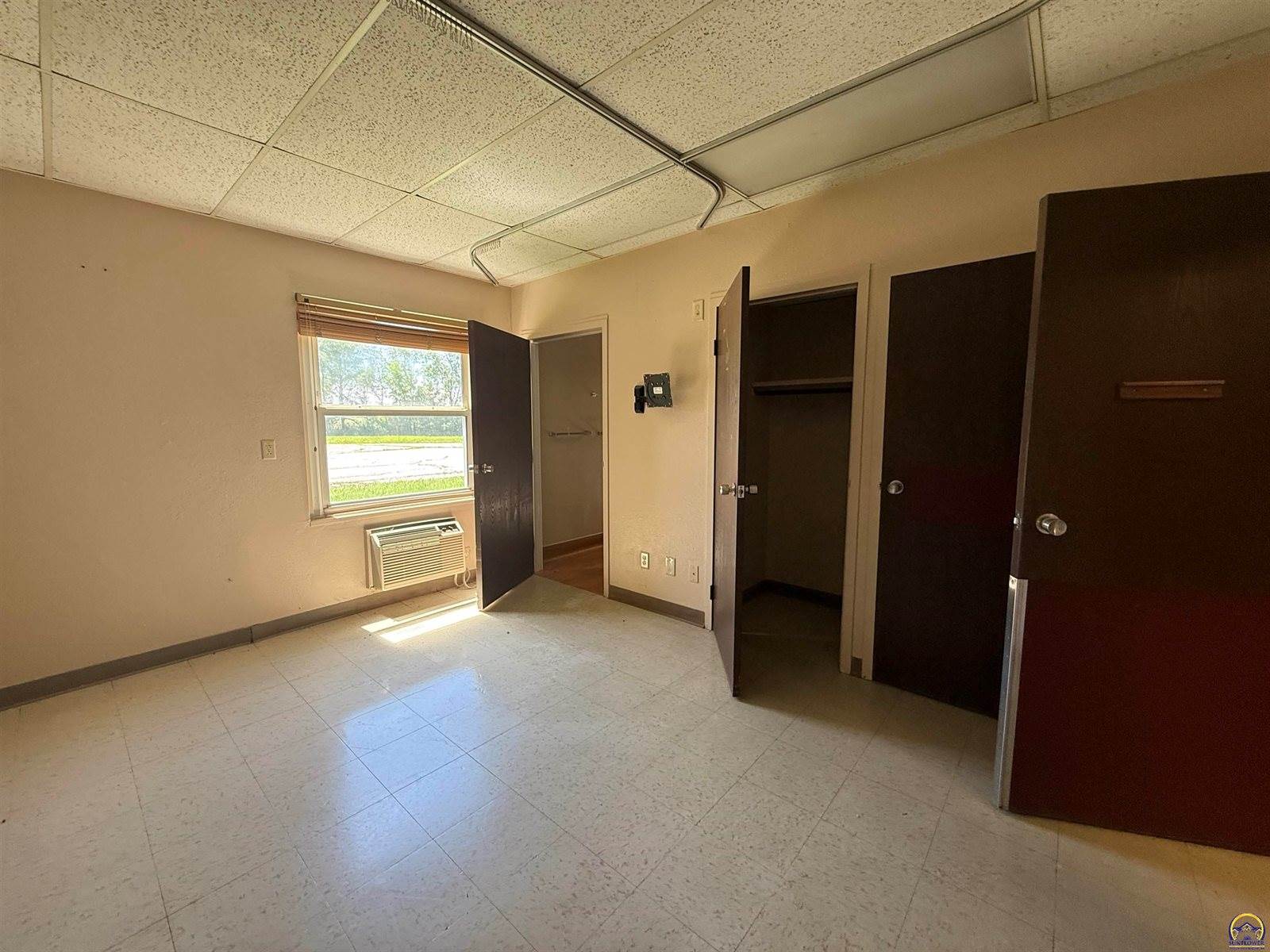 128 South Pearson Ave., Waverly, KS 66871