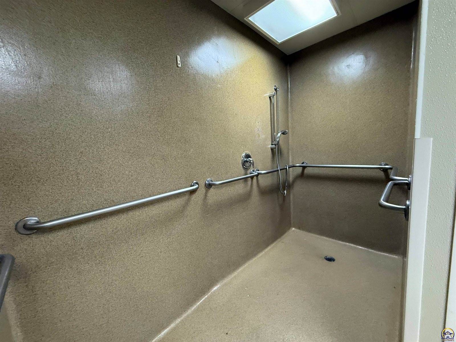 128 South Pearson Ave., Waverly, KS 66871