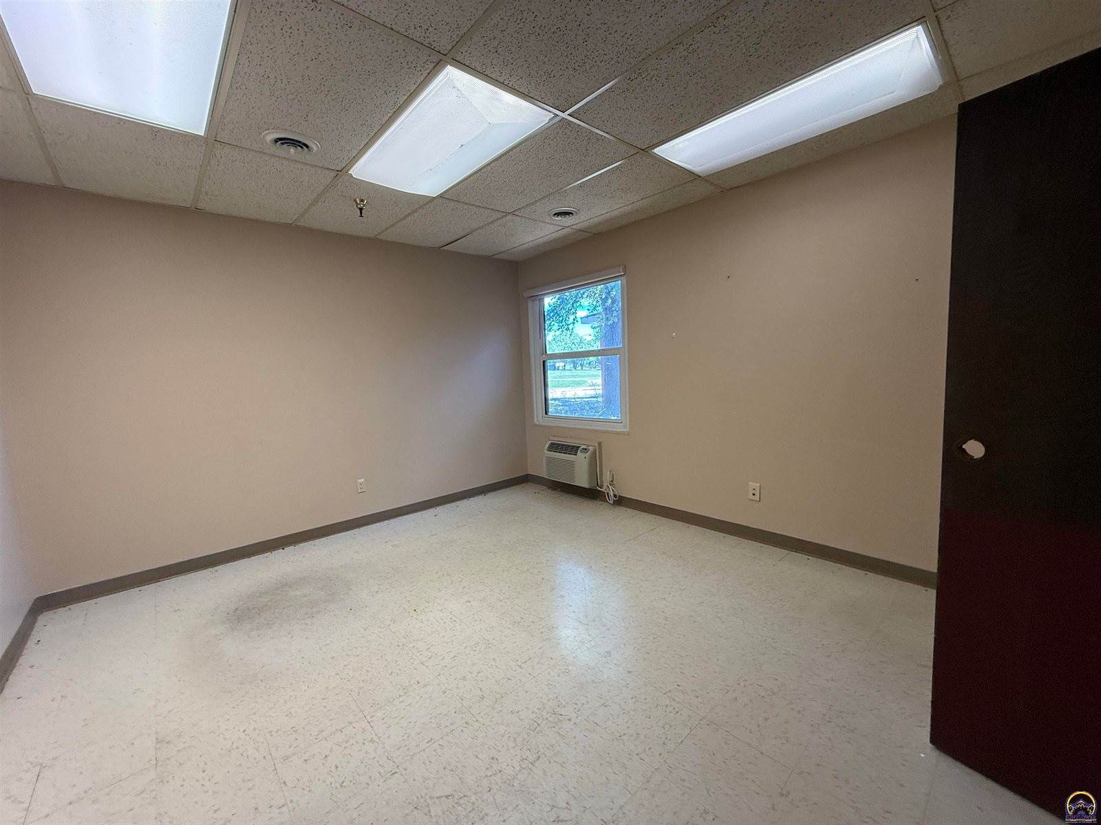 128 South Pearson Ave., Waverly, KS 66871