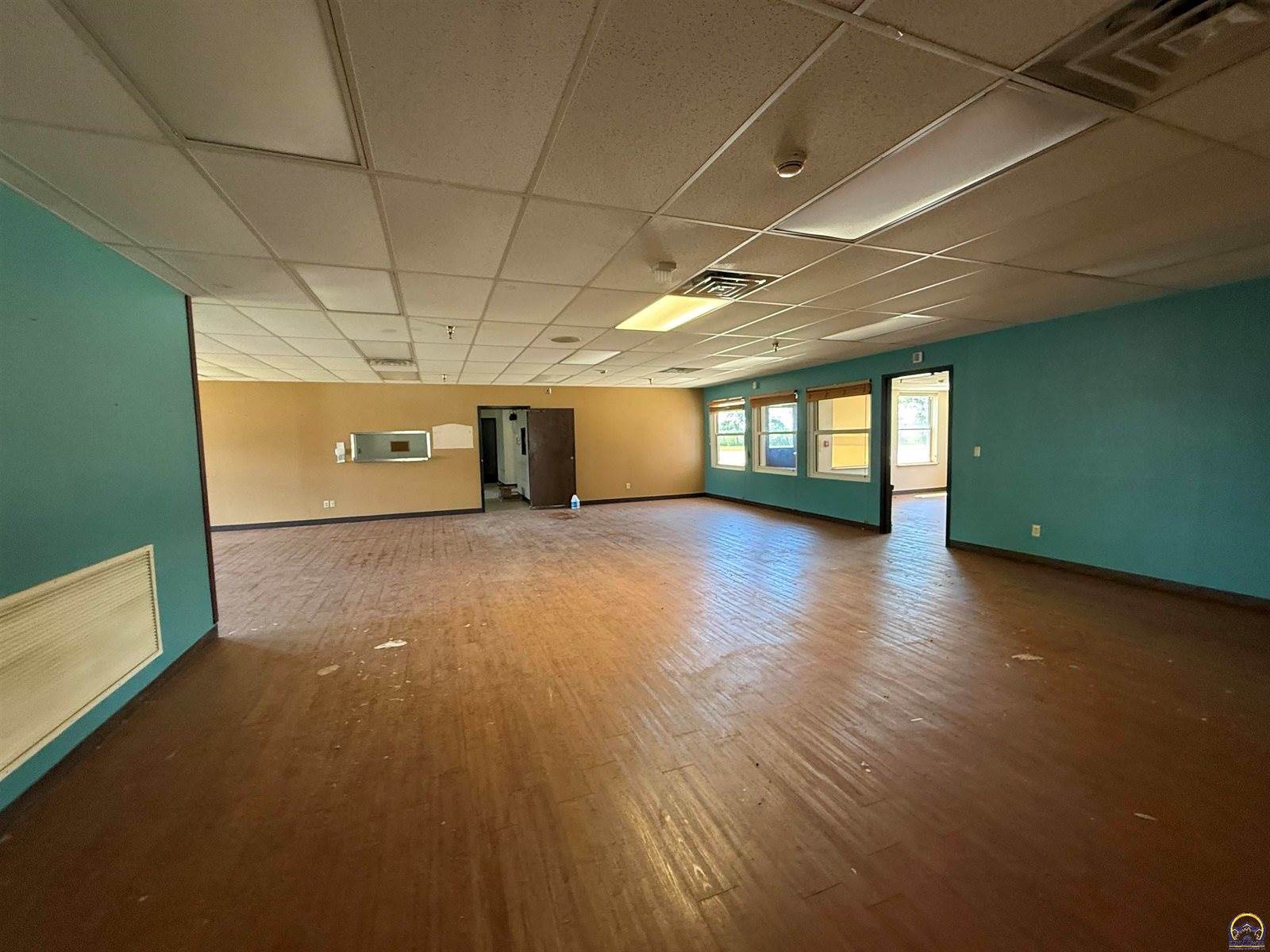 128 South Pearson Ave., Waverly, KS 66871