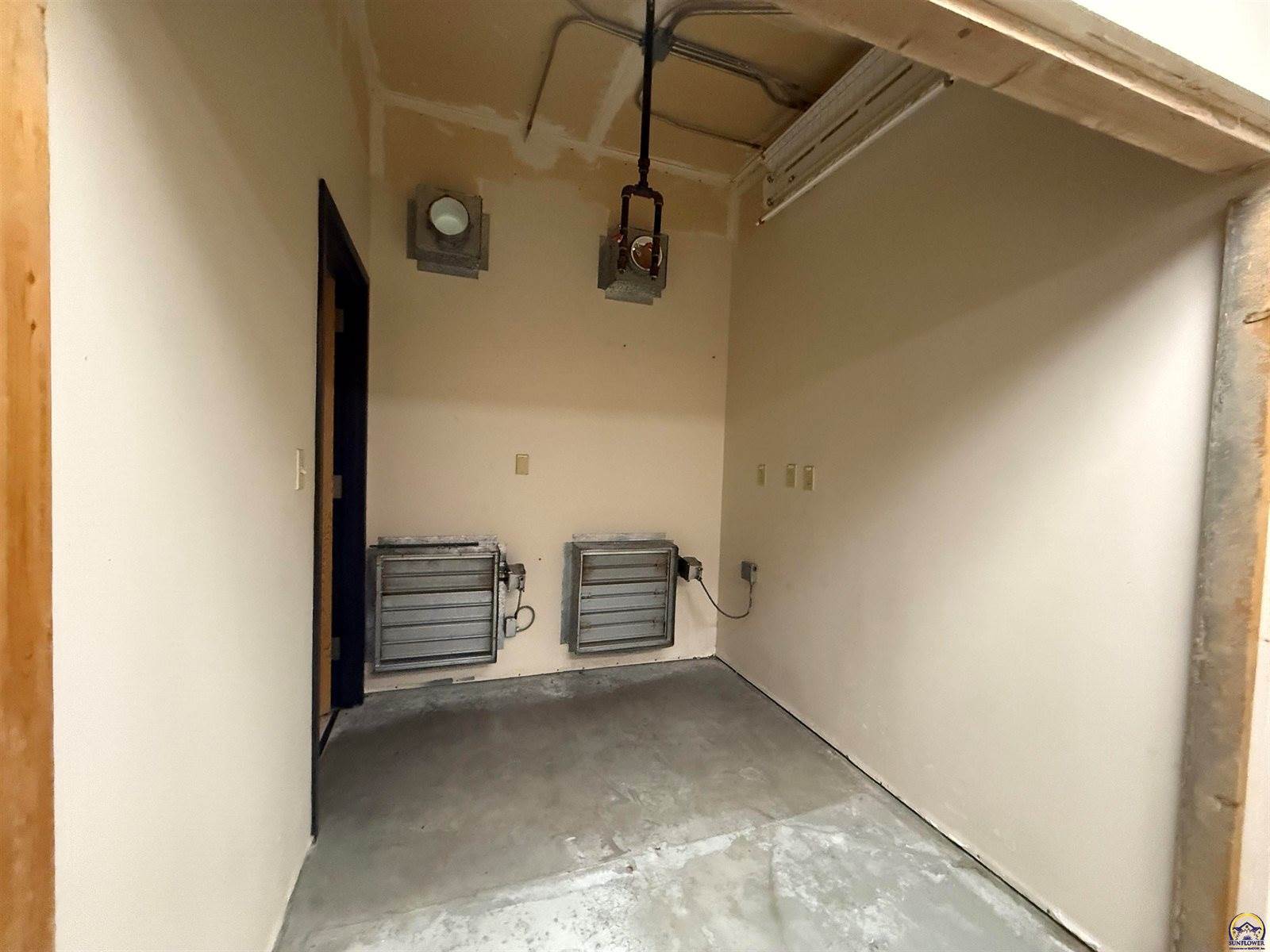 128 South Pearson Ave., Waverly, KS 66871