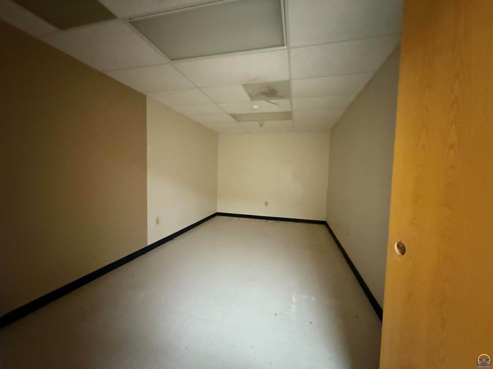 128 South Pearson Ave., Waverly, KS 66871