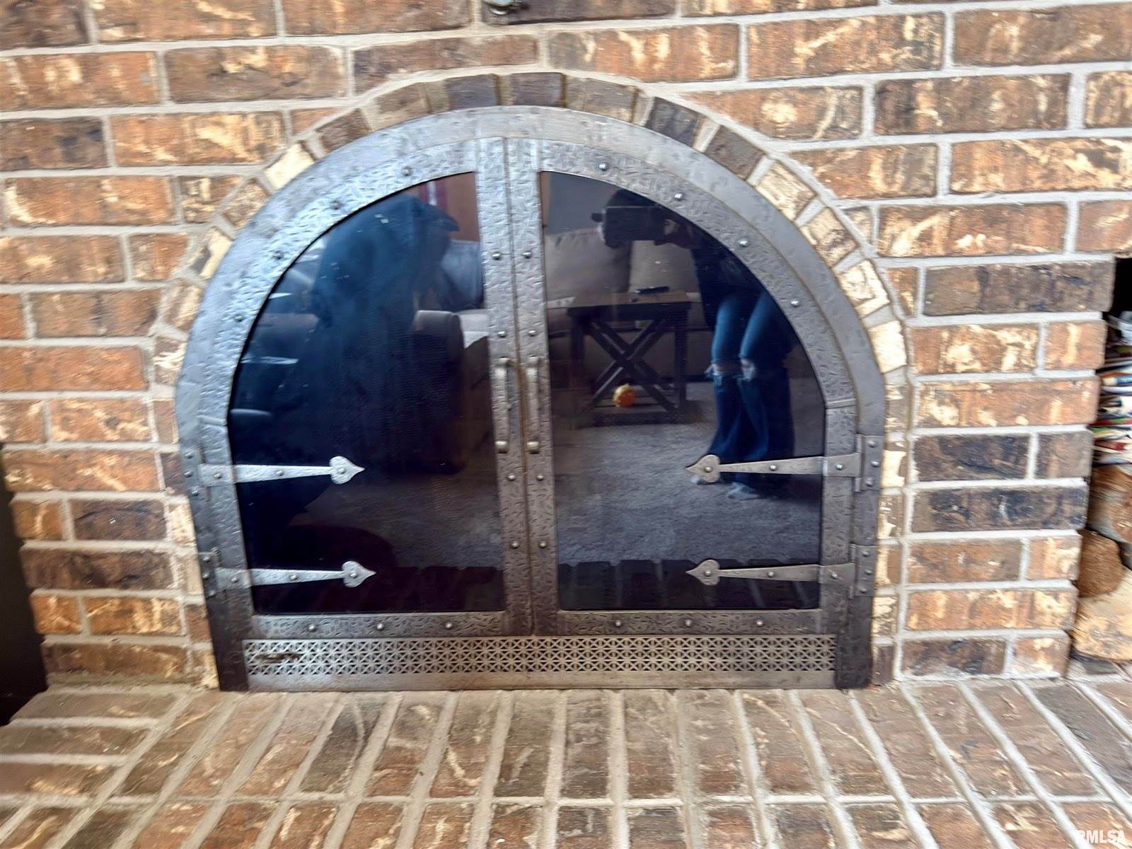 2003 19TH Street, Moline, IL 61265