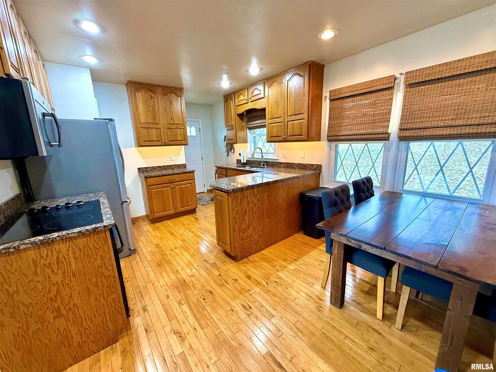 2003 19TH Street, Moline, IL 61265