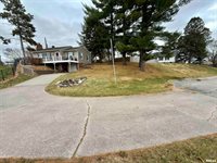 2003 19TH Street, Moline, IL 61265