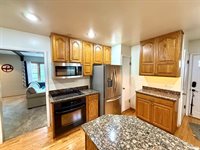 2003 19TH Street, Moline, IL 61265