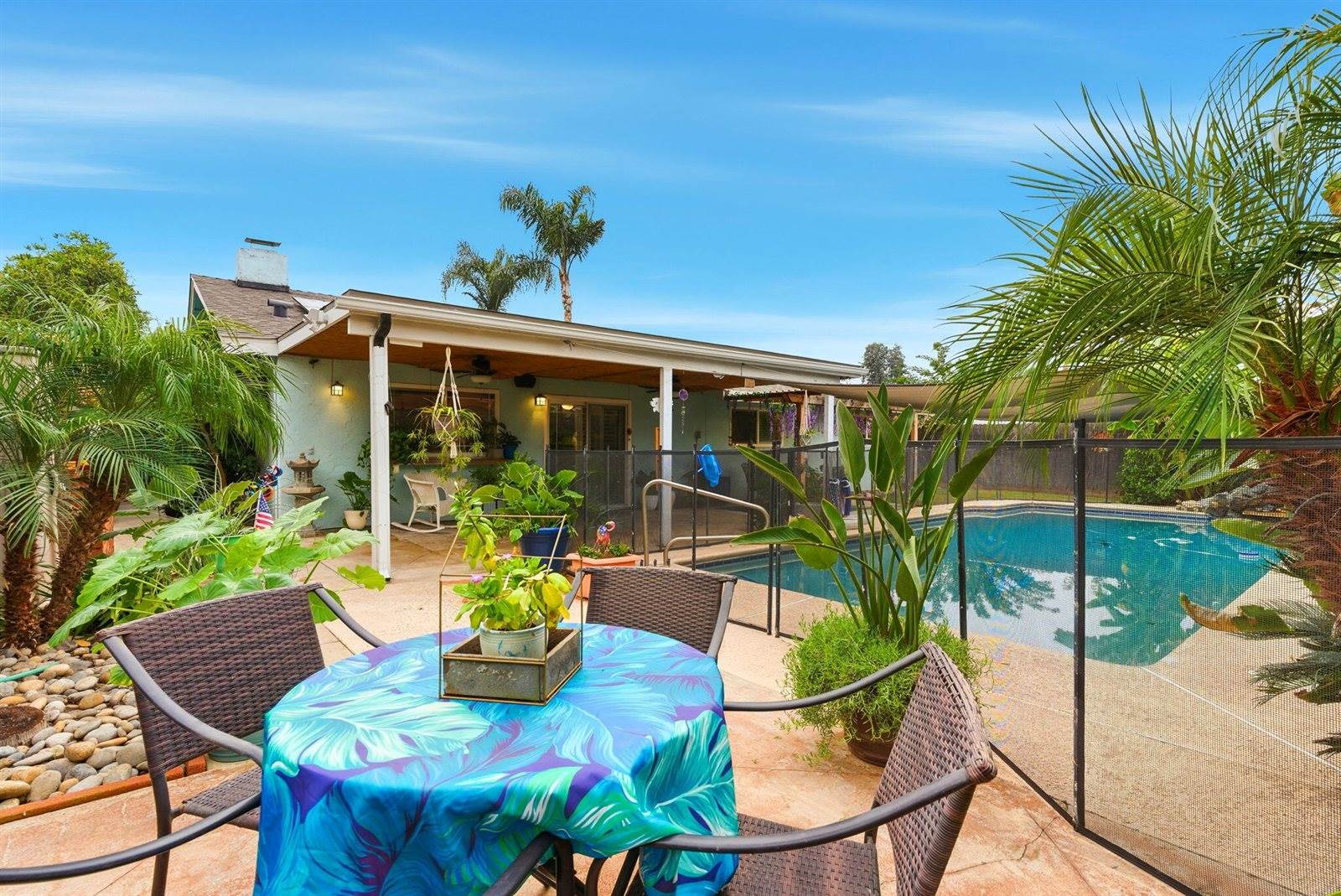 2544 West Harter Avenue, Visalia, CA 93277