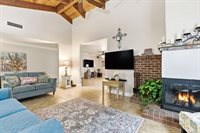 2544 West Harter Avenue, Visalia, CA 93277