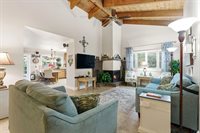 2544 West Harter Avenue, Visalia, CA 93277