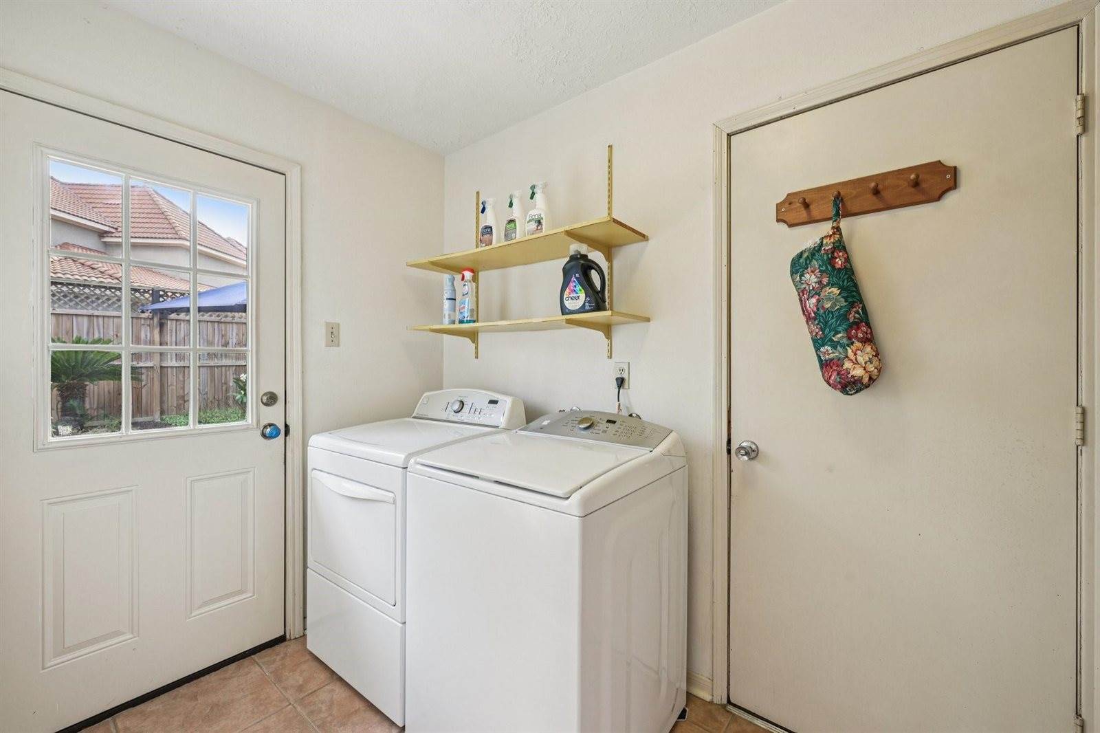 10003 Cane Creek Drive, Houston, TX 77070