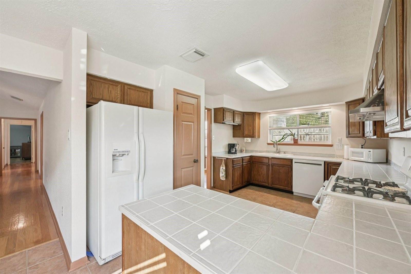 10003 Cane Creek Drive, Houston, TX 77070