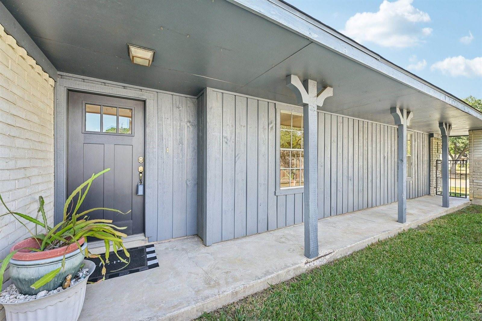 10003 Cane Creek Drive, Houston, TX 77070