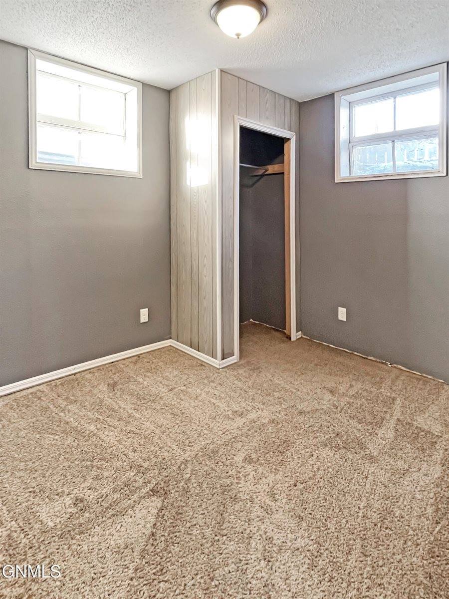 1423 1st Avenue West, Williston, ND 58801