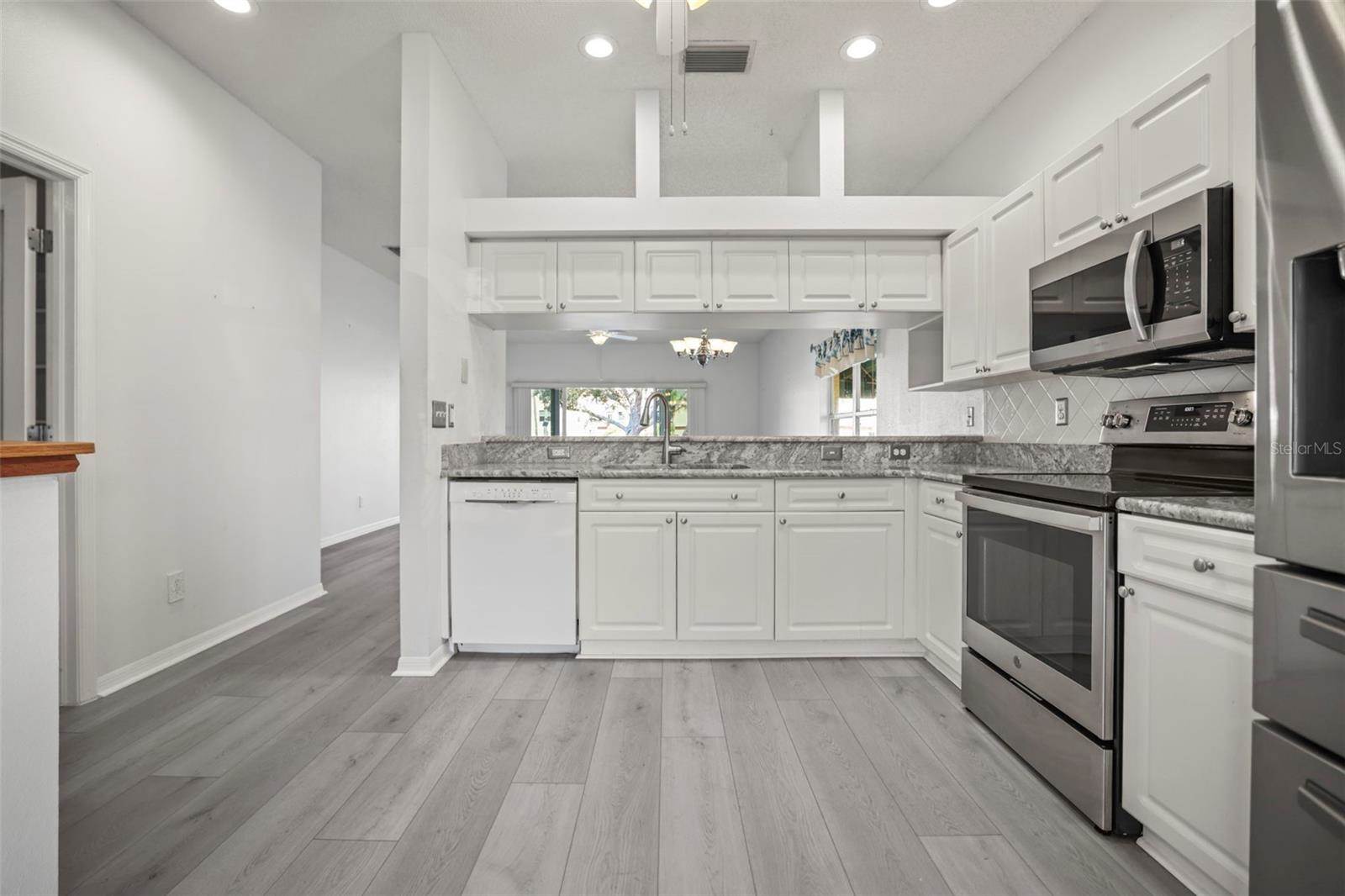 6650 100TH Way North, Saint Petersburg, FL 33708