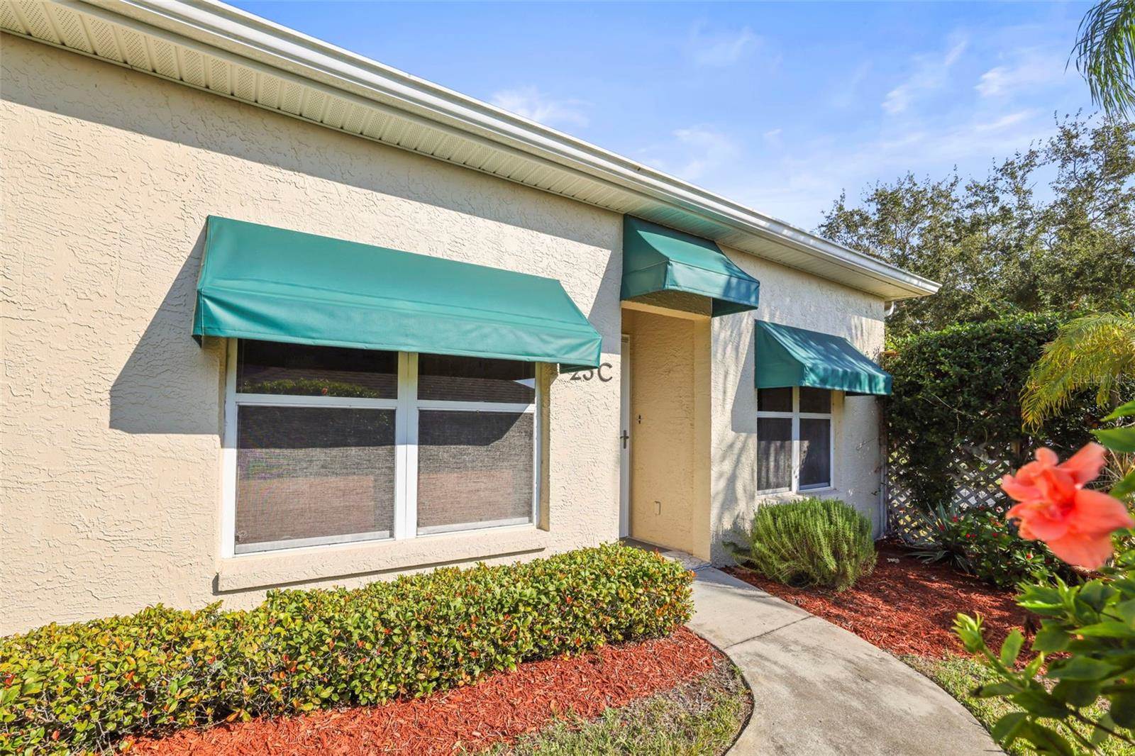 6650 100TH Way North, Saint Petersburg, FL 33708