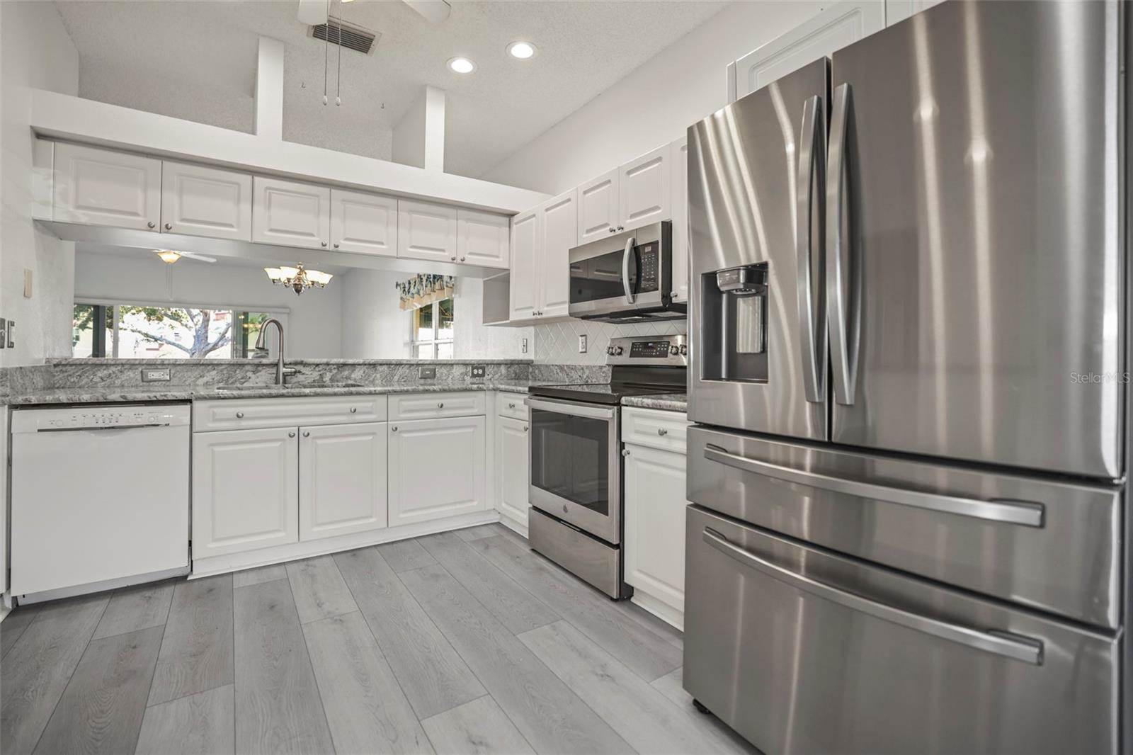 6650 100TH Way North, Saint Petersburg, FL 33708