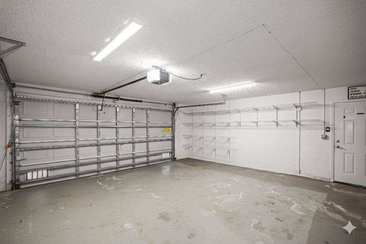 6650 100TH Way North, Saint Petersburg, FL 33708