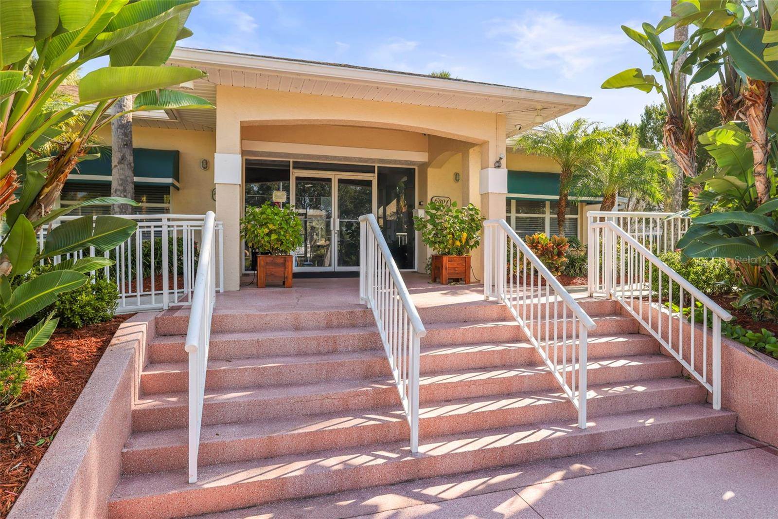 6650 100TH Way North, Saint Petersburg, FL 33708