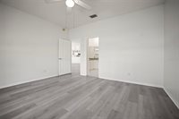 6650 100TH Way North, Saint Petersburg, FL 33708