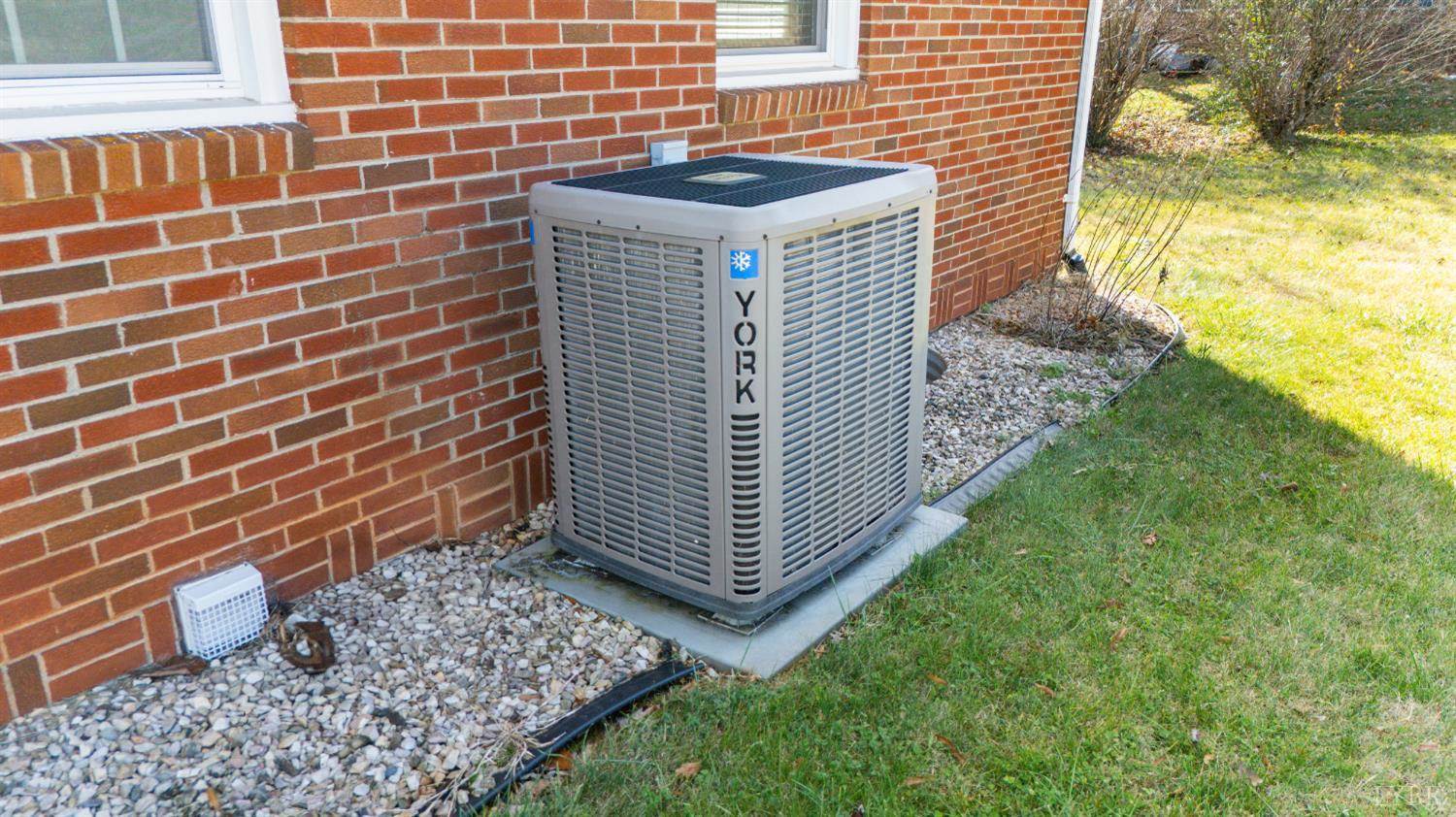 492 Greendale Drive, Rustburg, VA 24588