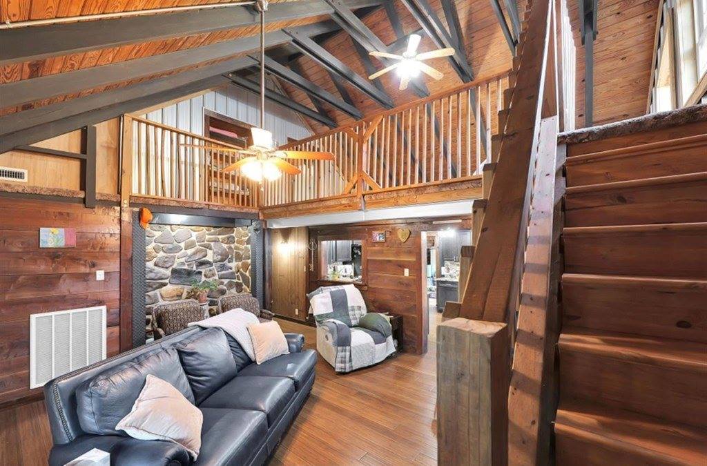 437 Still House Hollow Rd, Saltville, VA 24370