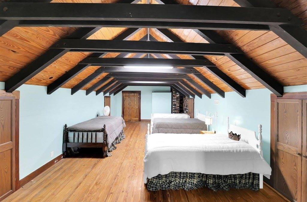 437 Still House Hollow Rd, Saltville, VA 24370