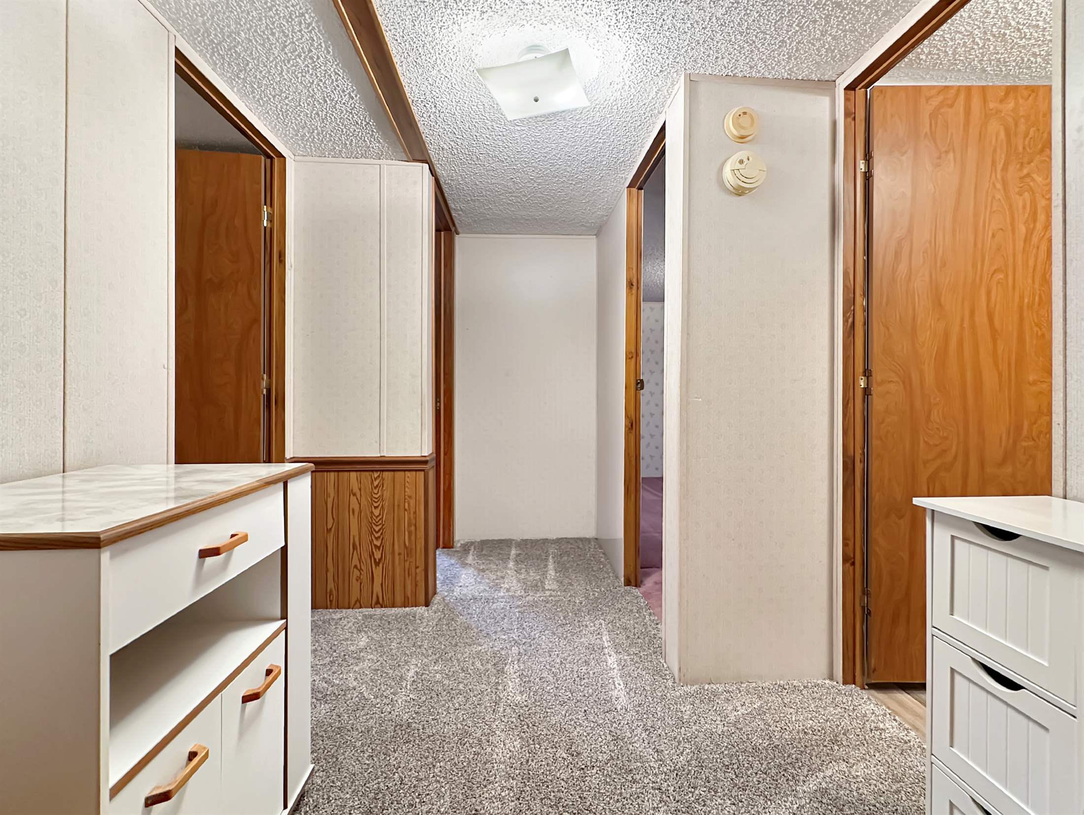 2749 Deer Pass Dr SW, Canton, OH 44706