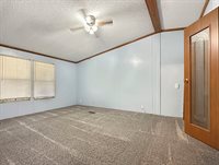 2749 Deer Pass Dr SW, Canton, OH 44706