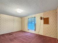 2749 Deer Pass Dr SW, Canton, OH 44706