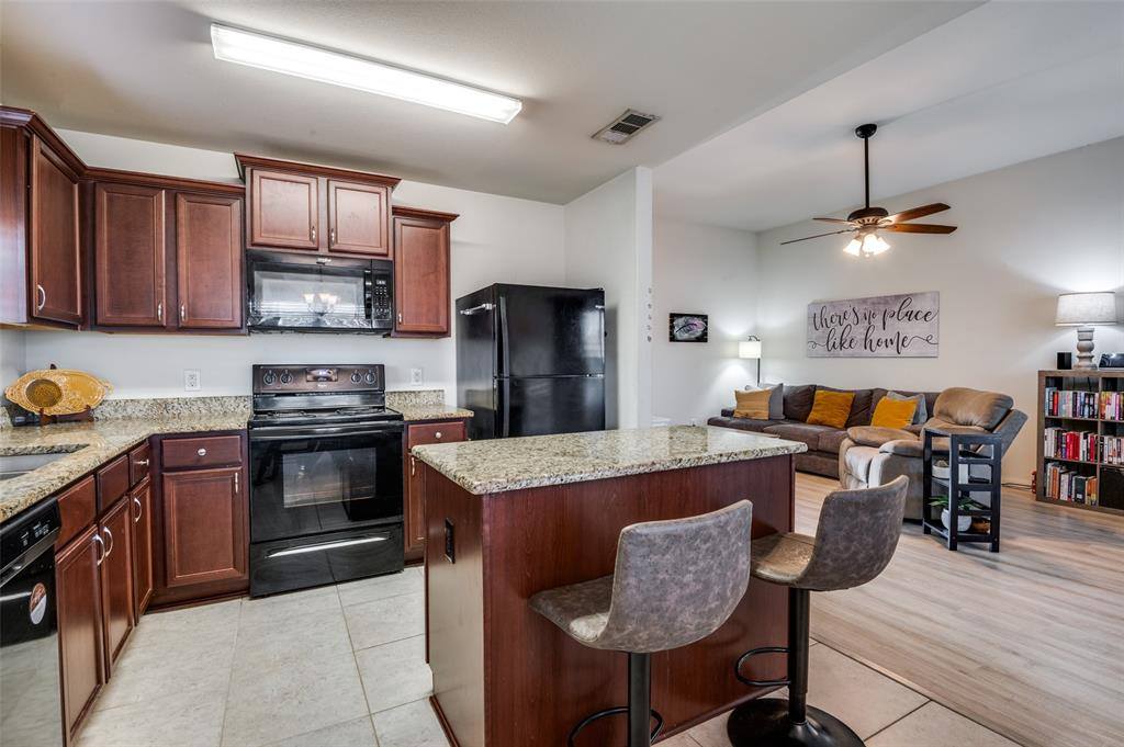 113 Rushmore Lane, Venus, TX 76084