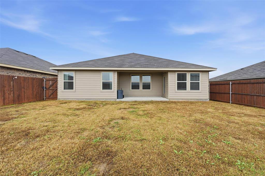 1708 Misty Meadow Lane, Lancaster, TX 75146