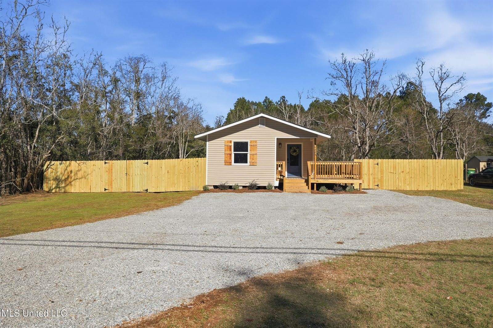 14822 Parker Road, Biloxi, MS 39532