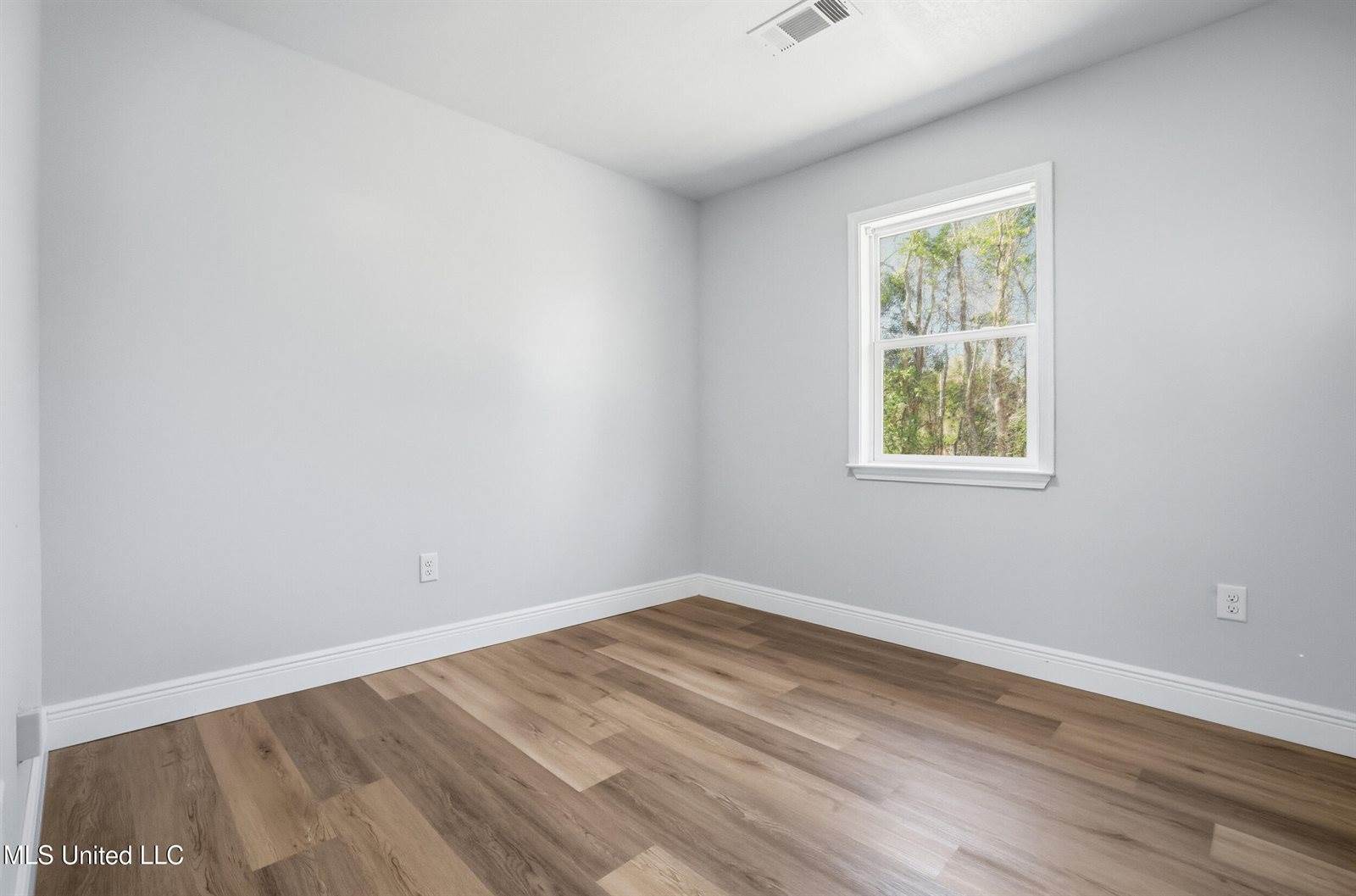 14822 Parker Road, Biloxi, MS 39532