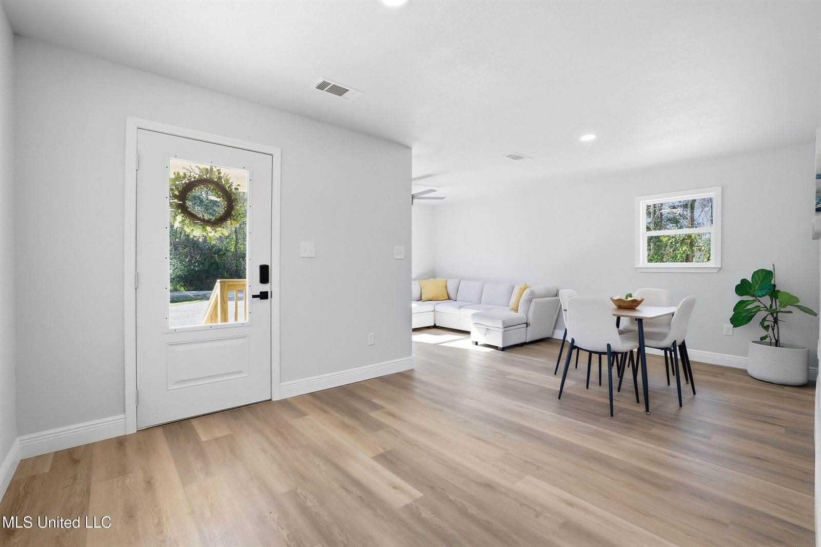 14822 Parker Road, Biloxi, MS 39532