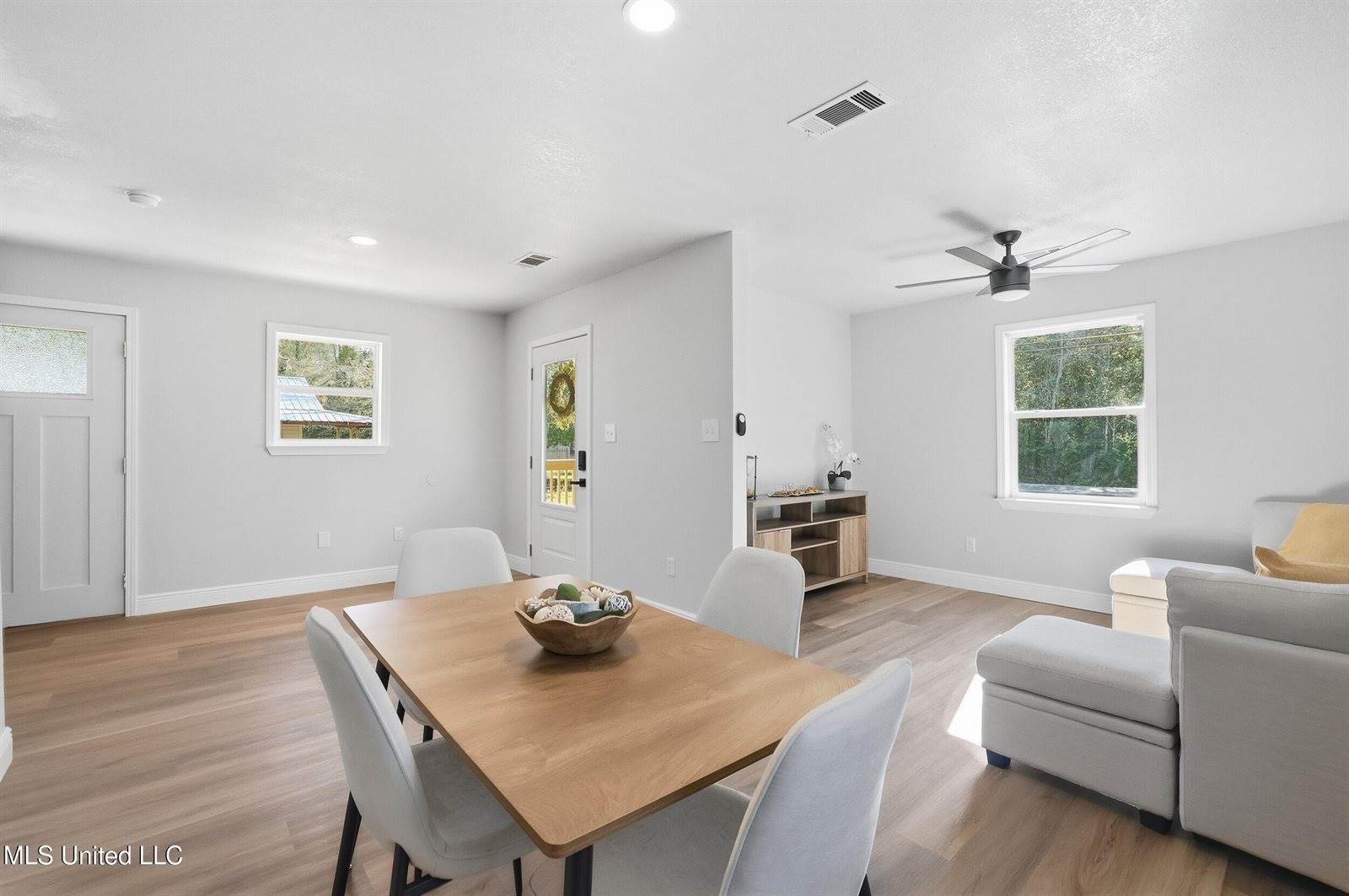 14822 Parker Road, Biloxi, MS 39532