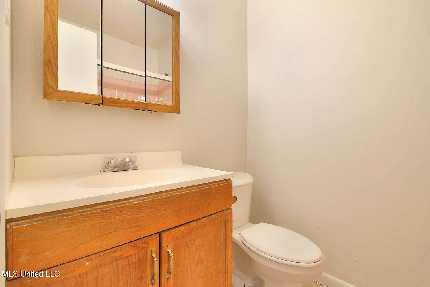 5707 Eastwood Drive, Moss Point, MS 39563