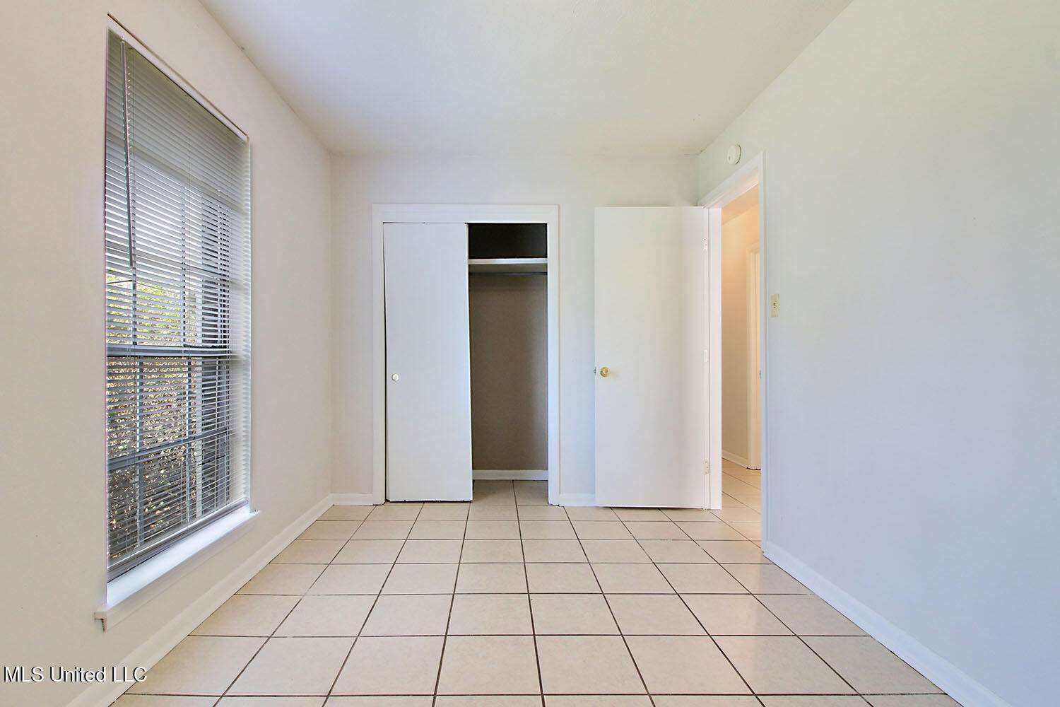 5707 Eastwood Drive, Moss Point, MS 39563