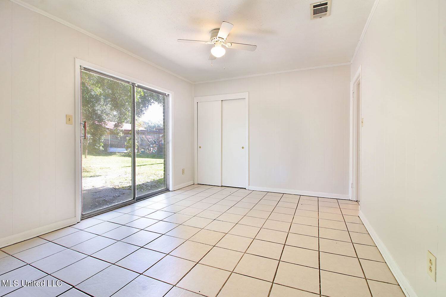 5707 Eastwood Drive, Moss Point, MS 39563