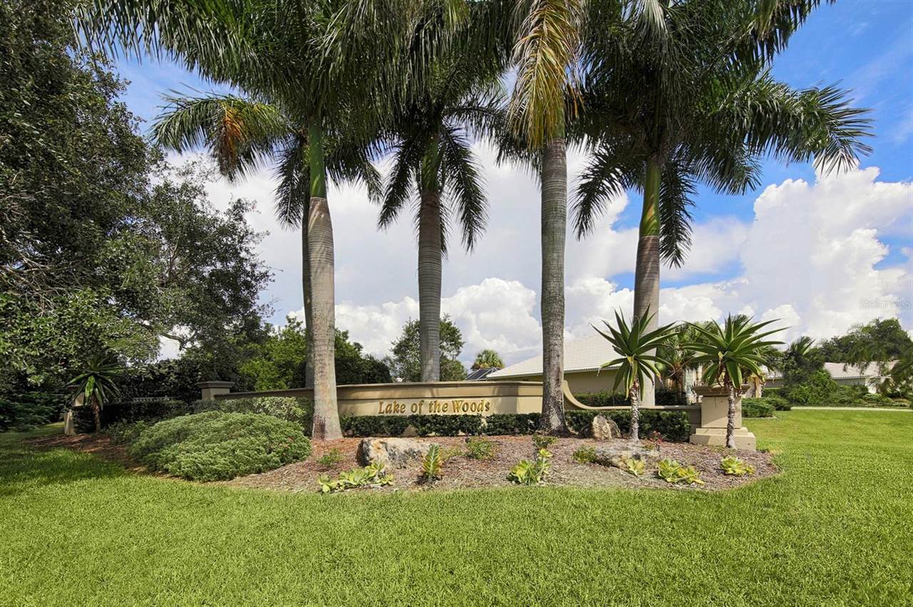 323 Woodvale Drive, Venice, FL 34293