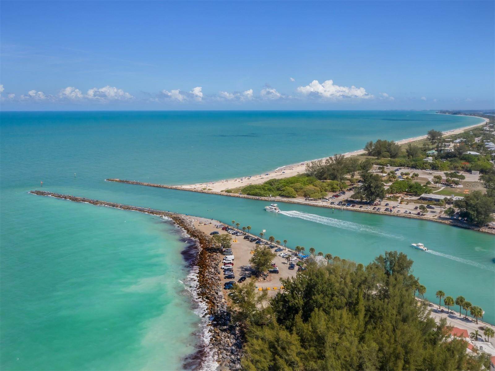 323 Woodvale Drive, Venice, FL 34293