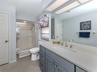 323 Woodvale Drive, Venice, FL 34293